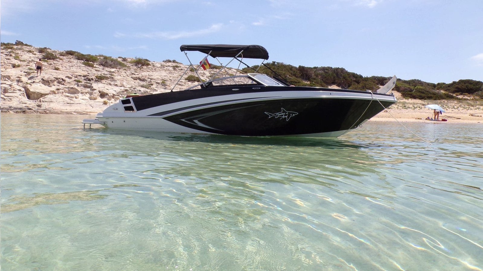 Yacht Detail